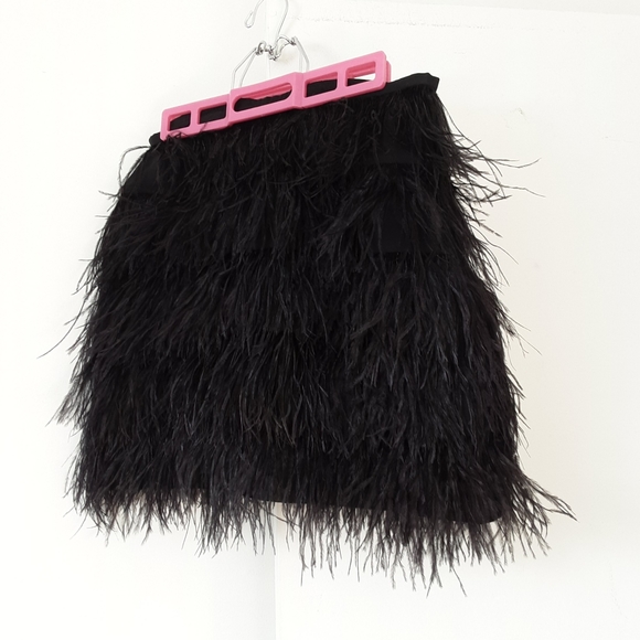 Michael Kors Ostrich Feather Black Mini Skirt - Picture 1 of 7